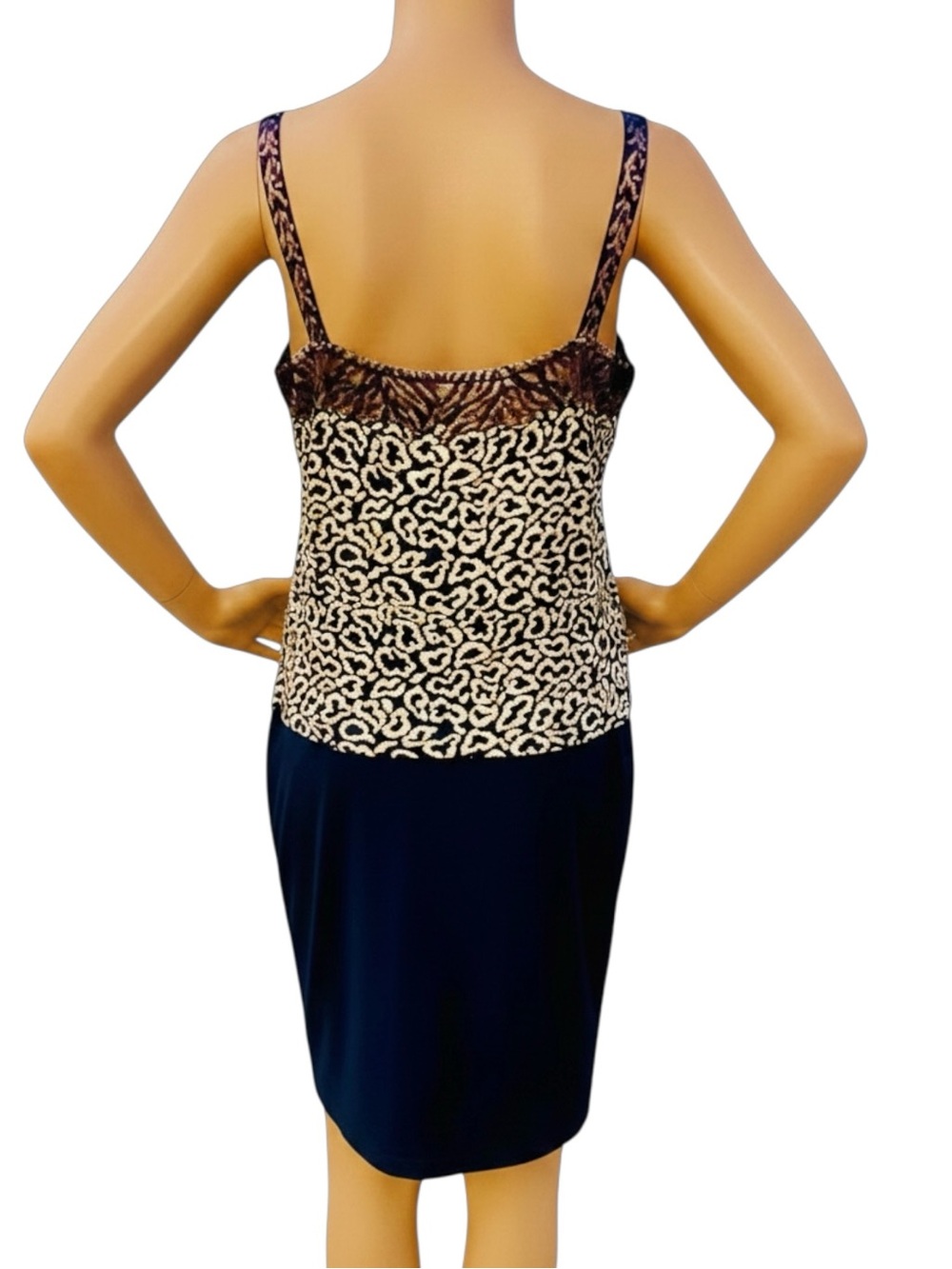St. John Collection animal print top Sz m - Picture 3 of 12